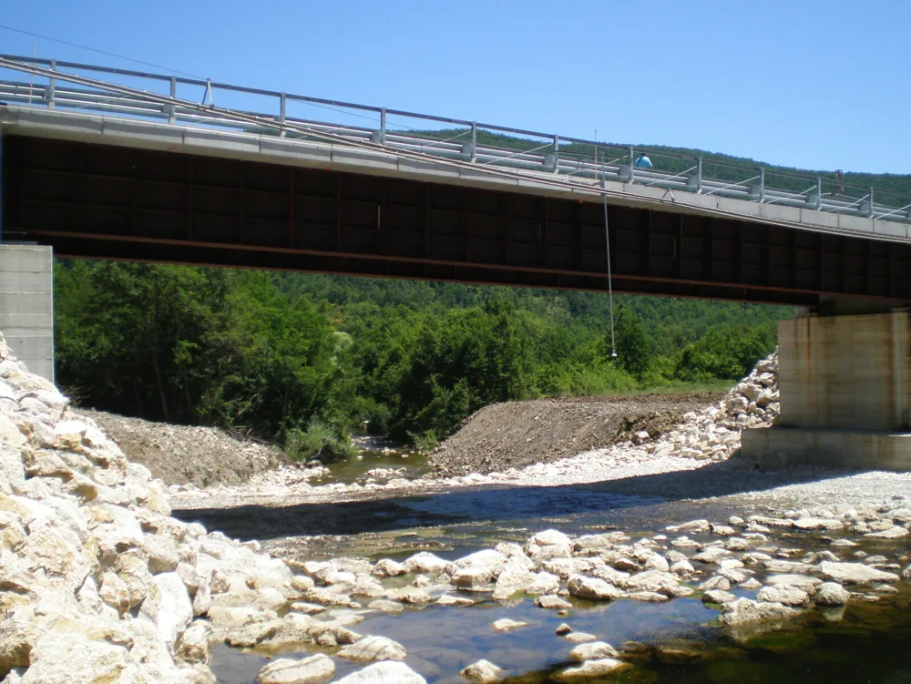 Chiauci dam works